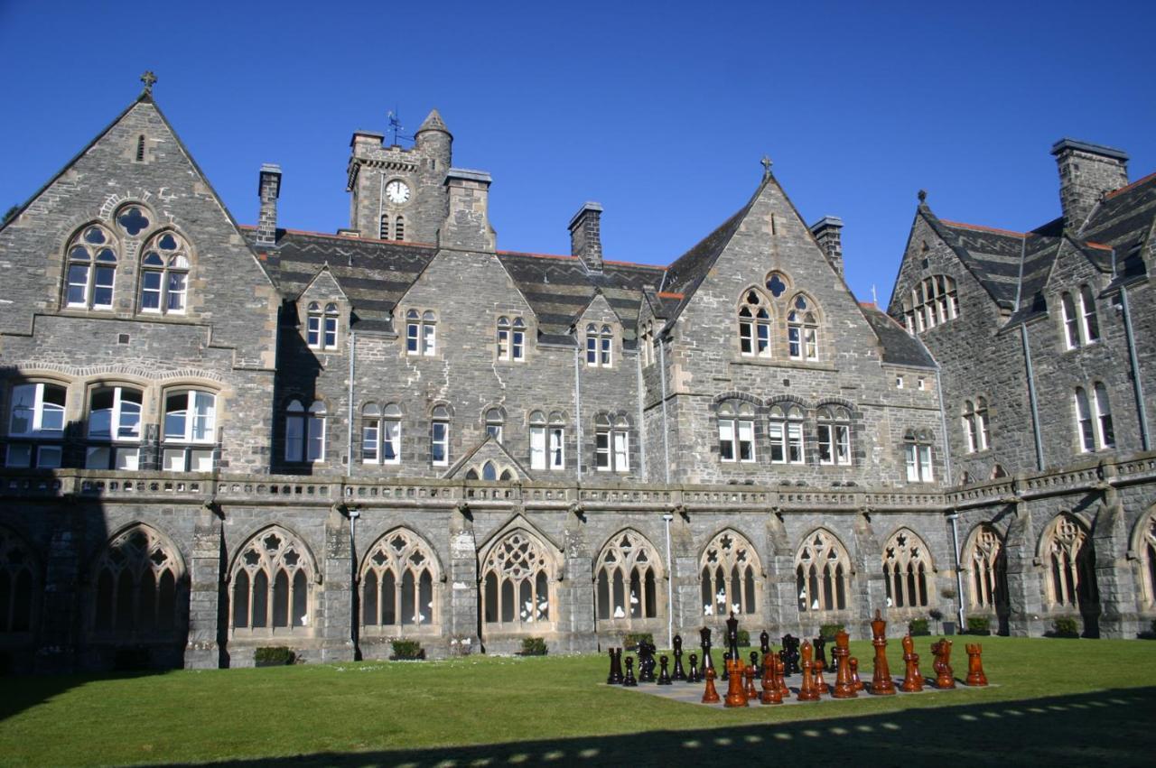 Old School Apartments Highland Club Fort Augustus Buitenkant foto