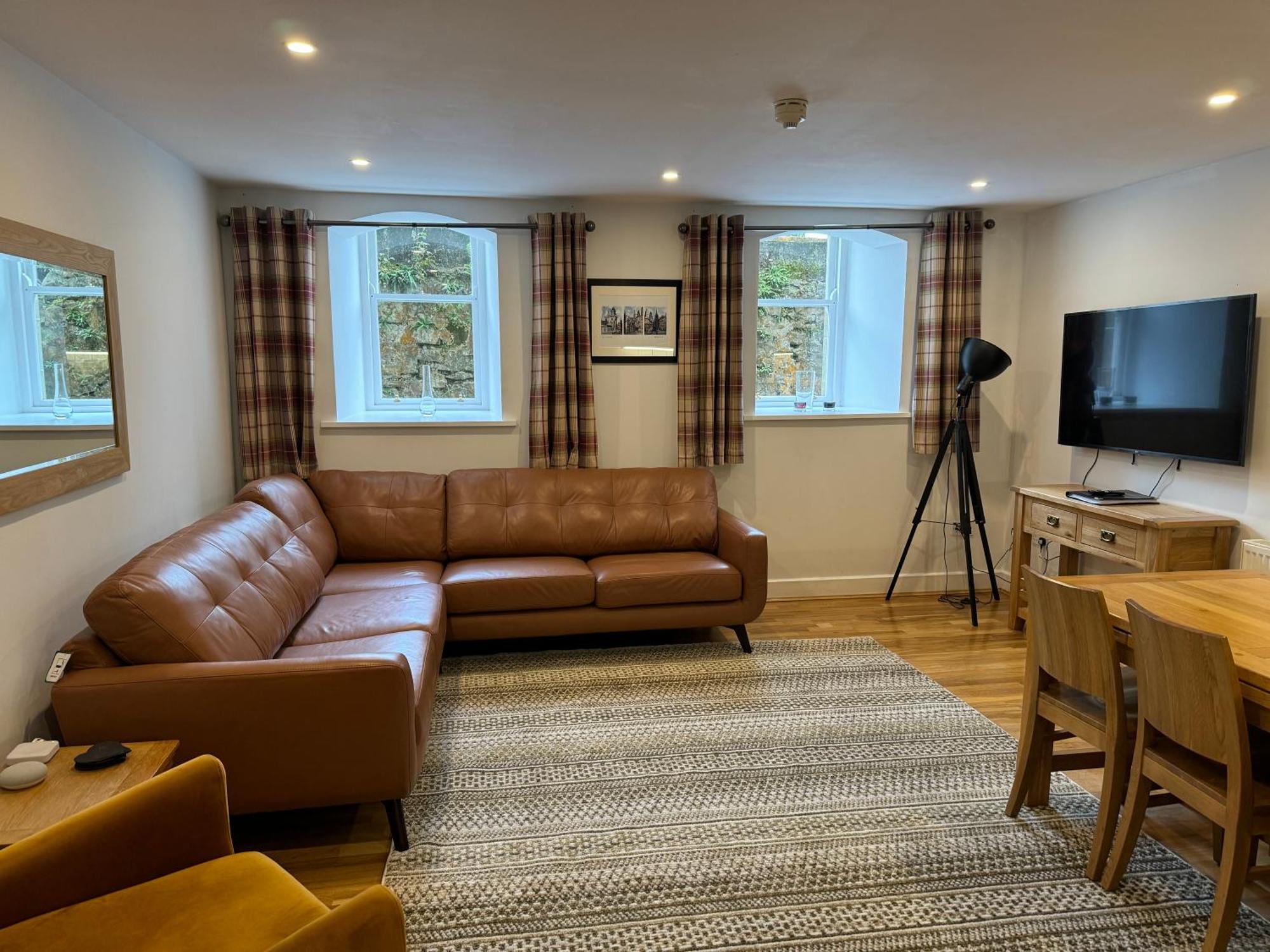 Old School Apartments Highland Club Fort Augustus Buitenkant foto
